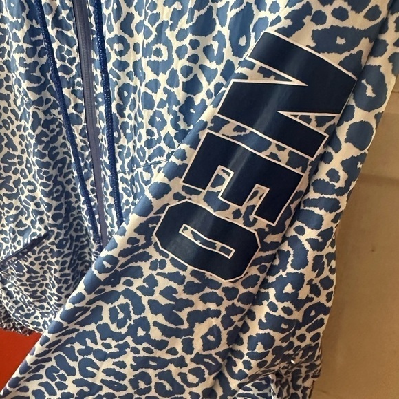 Adidas NEO Blue White Animal Print Wind Breaker Zipper Jacket - Picture 11 of 11